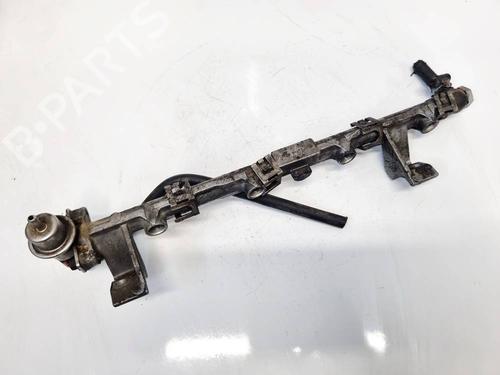 Used Injection rail Injection rail 35194875 35194875