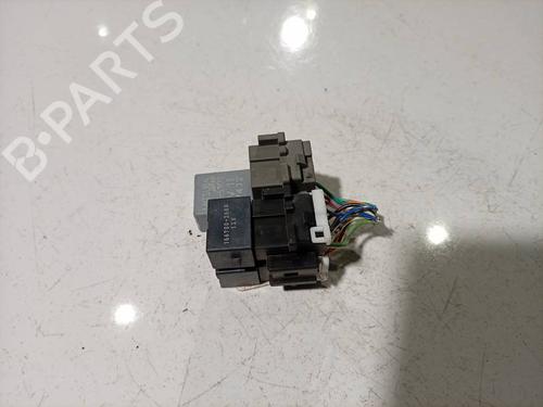 Fuse box HONDA FR-V (BE) 2.2 i CTDi (BE5) | BP35830633E1 - Image 2