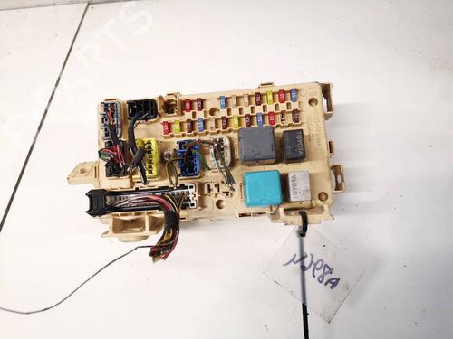 Used Fuse box Fuse box 32937716 32937716