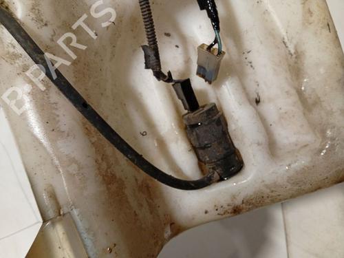 washer-pump-vw-golf-iv-variant-1j5-1999-2000-2001-2002-2003-2004-2005-2006-34870722 main image