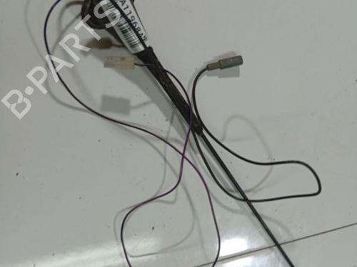 Used Antenna/Base Antenna/Base MERCEDES-BENZ SPRINTER 2-t Van (B901, B902) 208 CDI (901.661, 901.662, 902.661, 902.662) (82 hp) 40113850 40113850