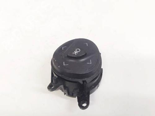 Used Steering wheel controls Steering wheel controls 35072380 35072380