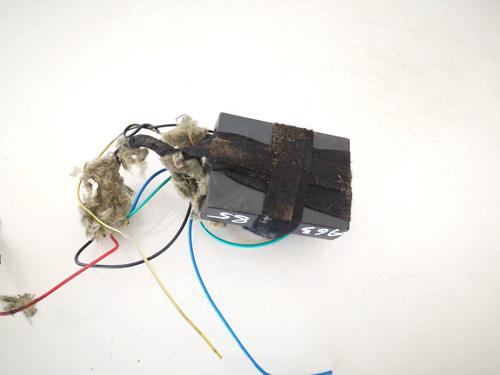 electronic-module-vw-passat-b5-variant-3b5-1997-1998-1999-2000-2001-33073800 main image