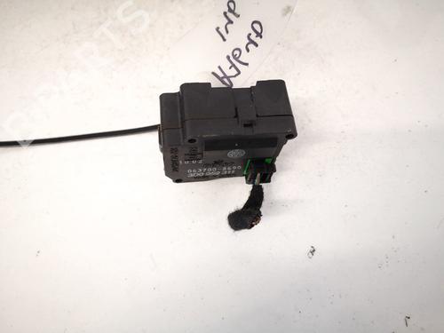 Used Electronic module Electronic module VW PHAETON (3D1, 3D2, 3D3, 3D4, 3D6, 3D7, 3D8, 3D9) 5.0 V10 TDI 4motion (313 hp) 32907799 32907799