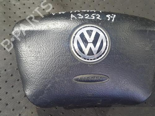 driver-airbag-vw-passat-b5-variant-3b5-1997-1998-1999-2000-2001-33485228 main image
