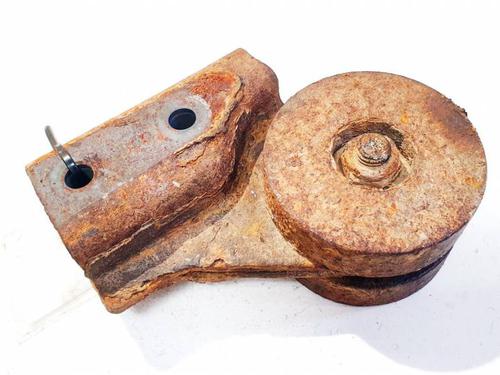 Engine mount KIA SORENTO I (JC) 2.5 CRDi | BP38800255M89 - Image 3