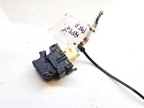 Used Switch Switch TOYOTA AVENSIS (_T25_) 2.2 D-CAT (ADT251_, ADT251R) (177 hp) 32951539 32951539