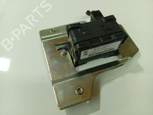 Used Electronic module Electronic module BMW 3 (E90) 325 i (218 hp) 34843940 34843940