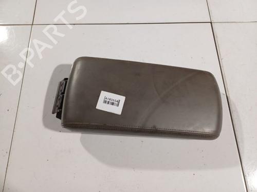 Used Armrest / Center console Armrest / Center console 34995857 34995857