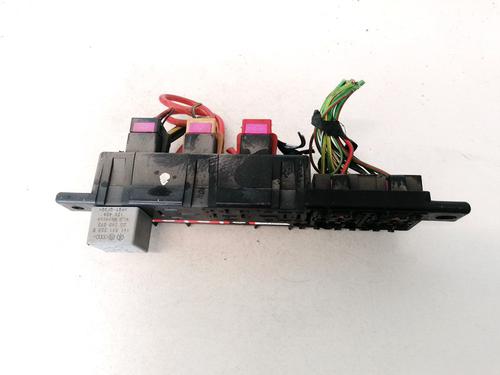 Used Fuse box Fuse box VW GOLF IV (1J1) 1.9 TDI 4motion (90 hp) 33070125 33070125