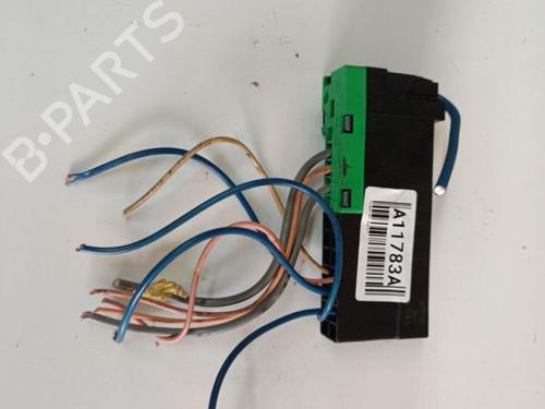 Used Fuse box Fuse box 38798726 38798726