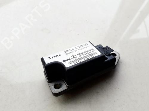 Used Electronic module Electronic module MERCEDES-BENZ E-CLASS (W210) E 220 D (210.004) (95 hp) 33522091 33522091