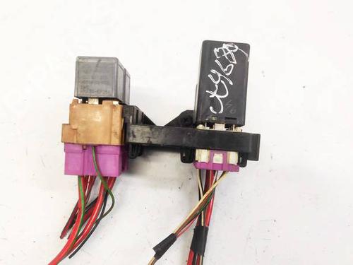 Fuse box AUDI A6 C4 Avant (4A5) 2.5 TDI | BP32967455E1 - Image 2