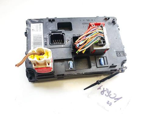 Used Fuse box Fuse box CITROËN C4 Picasso I MPV (UD_) 1.6 HDi (109 hp) 32939303 32939303
