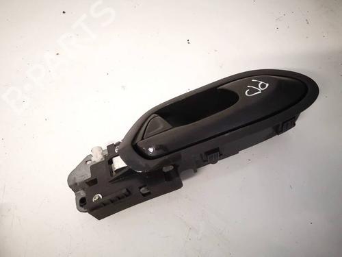Used Front right interior door handle Front right interior door handle 34818977 34818977