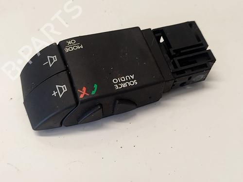Used Steering wheel controls Steering wheel controls 37434065 37434065