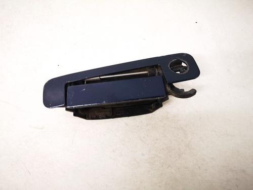 front-left-exterior-door-handle-audi-a4-b5-8d2-1994-1995-1996-1997-1998-1999-2000-2001-35538743 main image