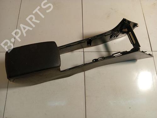 Used Armrest / Center console Armrest / Center console 39632322 39632322