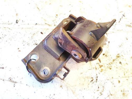 Used Engine mount Engine mount TOYOTA AURIS (_E15_) 2.2 D (ADE157_, ADE151_, ADE151R, ADE157R) (177 hp) 32940801 32940801