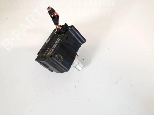 Used Electronic module Electronic module VW PHAETON (3D1, 3D2, 3D3, 3D4, 3D6, 3D7, 3D8, 3D9) 3.0 V6 TDI 4motion (240 hp) 32956916 32956916