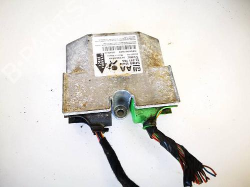Used ECU airbags ECU airbags OPEL ZAFIRA / ZAFIRA FAMILY B (A05) 1.9 CDTI (M75) (120 hp) 32567137 32567137