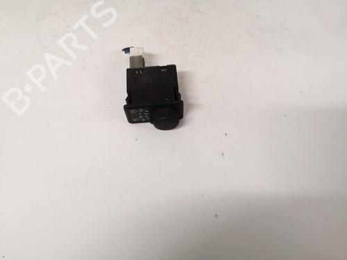 Used Switch Switch NISSAN ALMERA TINO (V10) 2.2 dCi (115 hp) 35469016 35469016