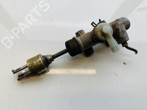 Used Clutch slave cylinder Clutch slave cylinder TOYOTA AVENSIS VERSO (_M2_) 2.0 D (CLM20_, CLM20R) (116 hp) 35516915 35516915
