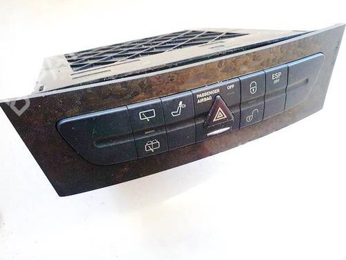 Used Warning switch Warning switch MERCEDES-BENZ CLS (C219) CLS 320 CDI (219.322) (224 hp) 35280228 35280228