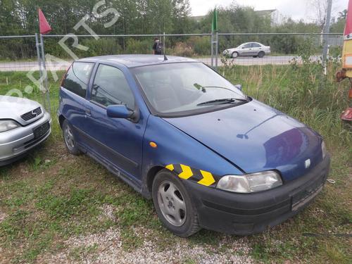 Brugte FIAT PUNTO (176_)  1.2 16V  4527658