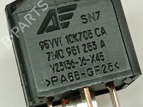 Electronic sensor SKODA FABIA II (542) 1.4 TDI | BP34110829M84 - Image 4