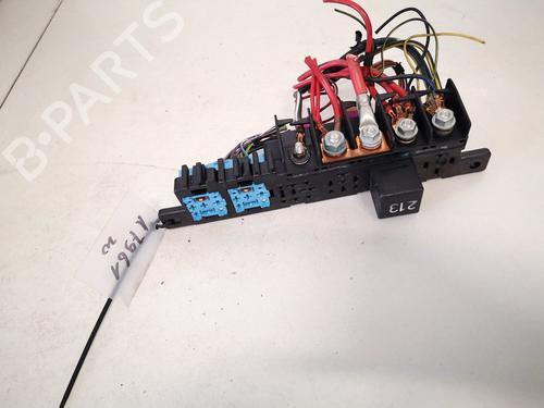 Used Fuse box AUDI A4 B5 (8D2) 1.9 TDI (110 hp) 32906639