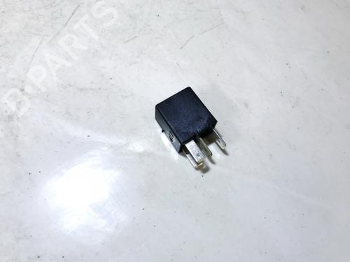 electronic-sensor-opel-zafira-a-mpv-t98-1999-2000-2001-2002-2003-2004-2005-2006-33075372 main image