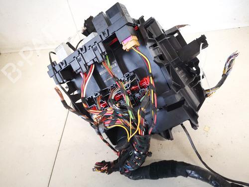Used Fuse box Fuse box SKODA OCTAVIA II (1Z3) 2.0 FSI (150 hp) 32914620 32914620