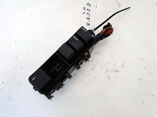 fuse-box-mazda-2-dy-2003-2004-2005-2006-2007-32885684 main image