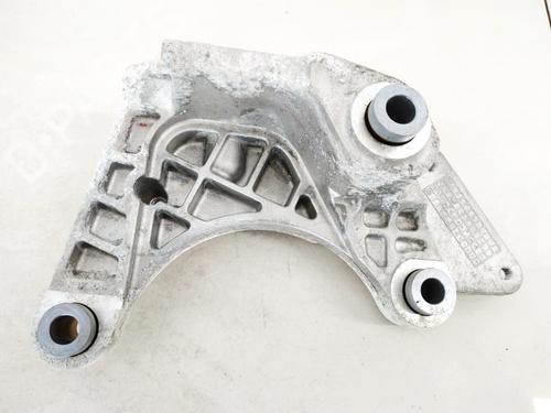 Used Engine mount Engine mount JAGUAR I-PACE (X590) EV400 AWD (400 hp) 33096975 33096975