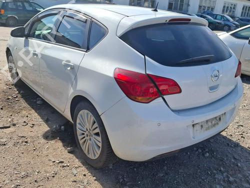 Electronic module OPEL ASTRA J (P10) 1.3 CDTI (68) | BP38319763M83 - Image 10