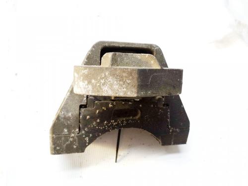 Used Engine mount Engine mount OPEL VECTRA C (Z02) 1.9 CDTI (F69) (150 hp) 33108045 33108045
