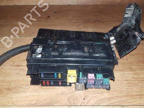 fuse-box-nissan-almera-ii-hatchback-n16-2000-33530690 main image