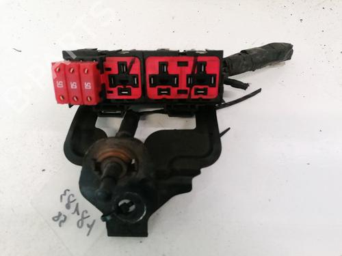 Used Fuse box Fuse box CHRYSLER 300C Touring (LX, LE) 3.0 CRD (218 hp) 32909894 32909894