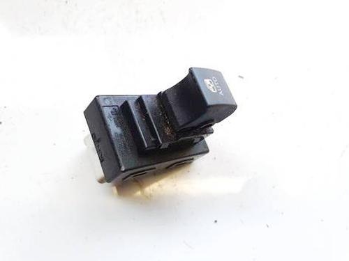 switch-kia-ceed-hatchback-ed-2006-2007-2008-2009-2010-2011-2012-32558540 main image