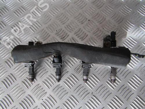 Used Injection rail Injection rail OPEL ASTRA H (A04) 1.4 (80 hp) 35690728 35690728