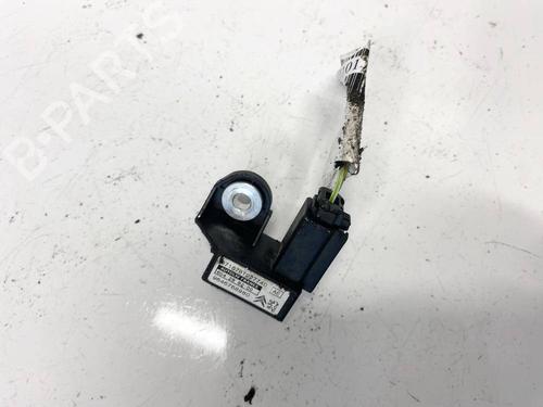 Used Electronic module CITROËN C4 I (LC_) 1.6 16V (109 hp) 32581929