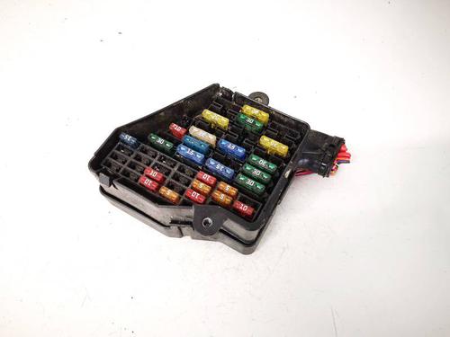 Used Fuse box Fuse box 38629939 38629939