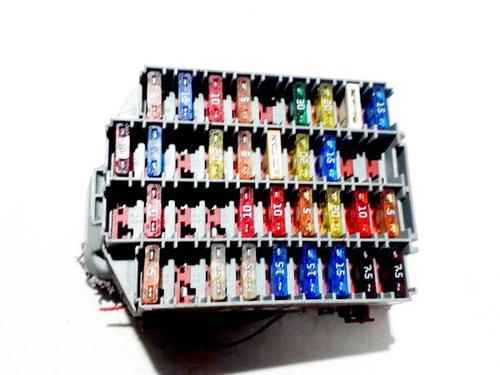 Used Fuse box Fuse box VOLVO S60 I (384) D5 (163 hp) 33526544 33526544