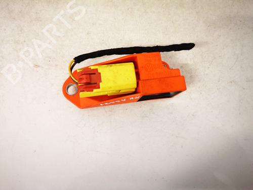 Used Electronic module Electronic module VW TOURAN (1T1, 1T2) 1.9 TDI (100 hp) 33076936 33076936