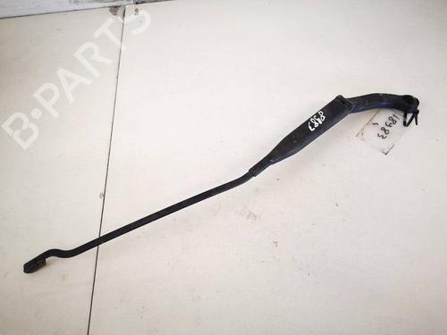Used Front windshield wiper arm Front windshield wiper arm 32939895 32939895
