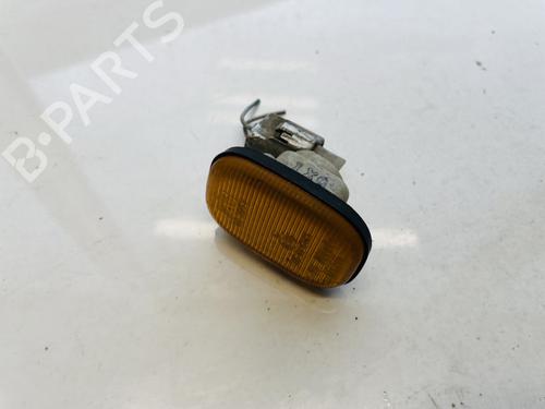Pisca lateral esquerdo Pisca lateral esquerdo TOYOTA AVENSIS VERSO (_M2_) 2.0 D (CLM20_, CLM20R) (116 hp) 35502806 35502806