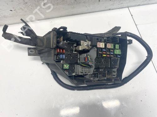 Used Fuse box Fuse box FORD MONDEO IV (BA7) 1.8 TDCi (125 hp) 32583567 32583567