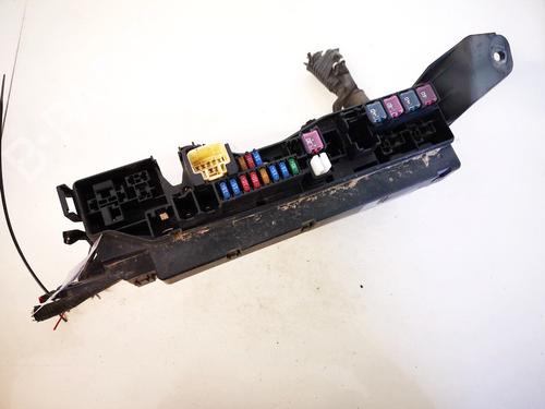 Used Fuse box Fuse box 33079929 33079929