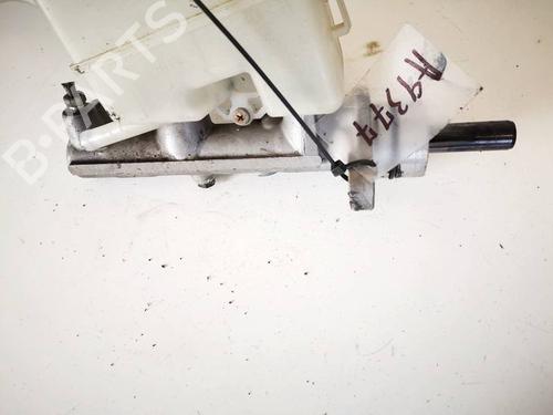 Used Brake master cylinder Brake master cylinder TOYOTA COROLLA Verso (_E12_) 1.6 VVT-i (ZZE121_, ZZE121R) (110 hp) 35217716 35217716